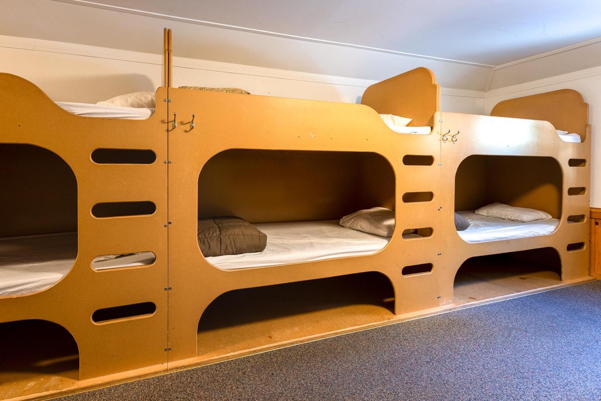 Hi Castle Mountain - Hostel Ngoại thất bức ảnh